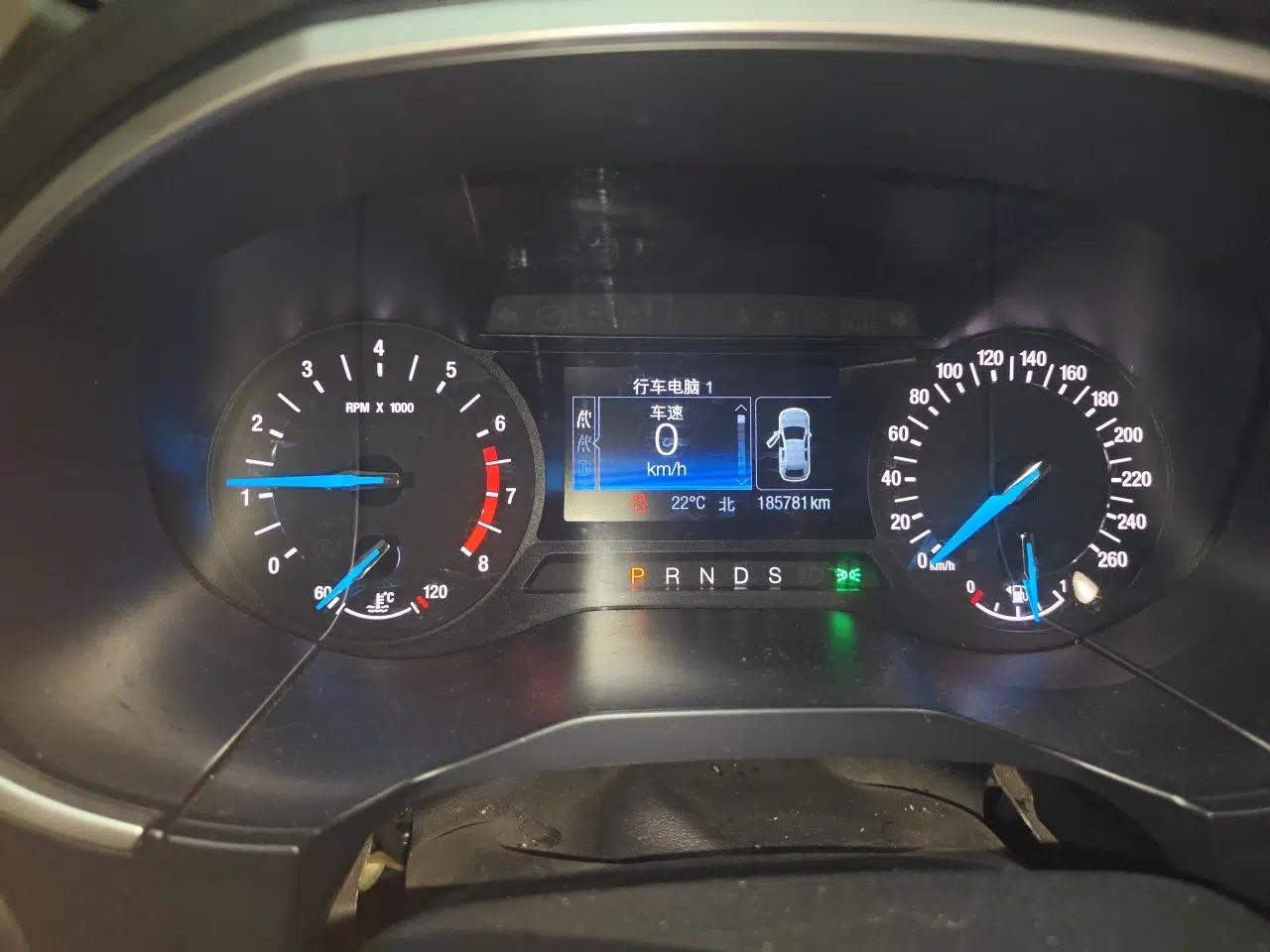 Ford Edge 2016 EcoBoost 245 Two-Wheel-Drive Titanium 5-Seater — миниатюра 11