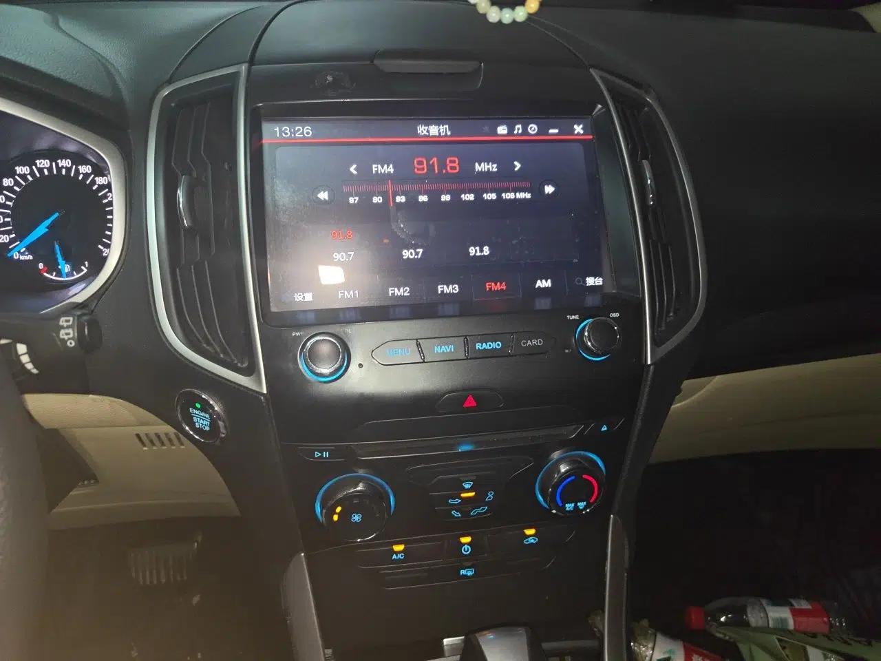 Ford Edge 2016 EcoBoost 245 Two-Wheel-Drive Titanium 5-Seater — миниатюра 13