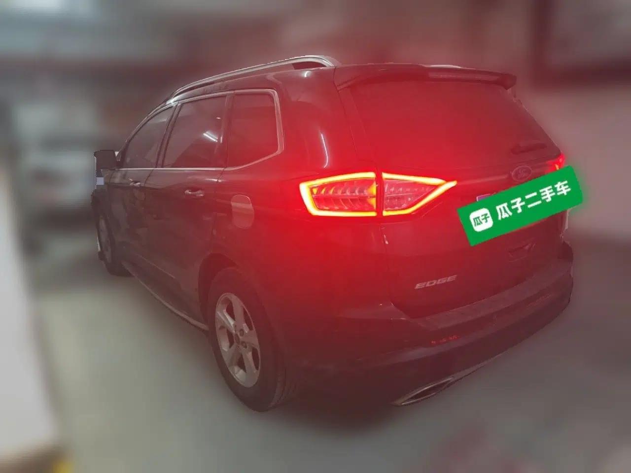 Ford Edge 2016 EcoBoost 245 Two-Wheel-Drive Titanium 5-Seater — миниатюра 4