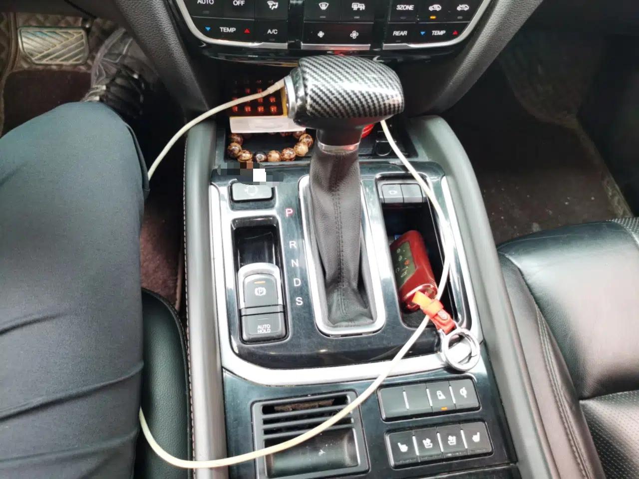 GAC Trumpchi GS8 2017 320T Two-Wheel Drive Luxury Smart Connectivity Version (7 Seats) — миниатюра 14