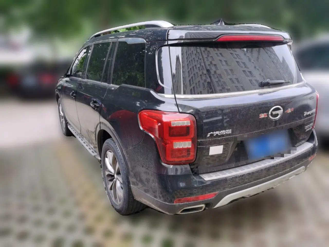 GAC Trumpchi GS8 2017 320T Two-Wheel Drive Luxury Smart Connectivity Version (7 Seats) — миниатюра 4