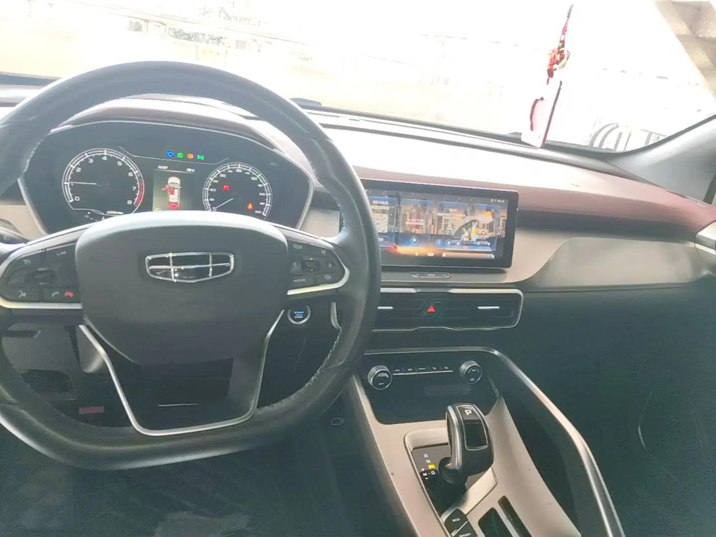 Geely Auto Coolray 2020 PRO 260T DCT Knight — миниатюра 12