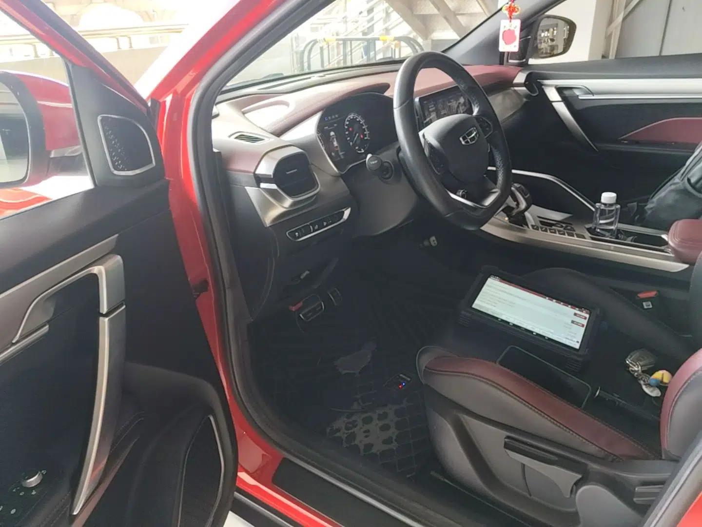 Geely Auto Coolray 2020 PRO 260T DCT Knight — миниатюра 17