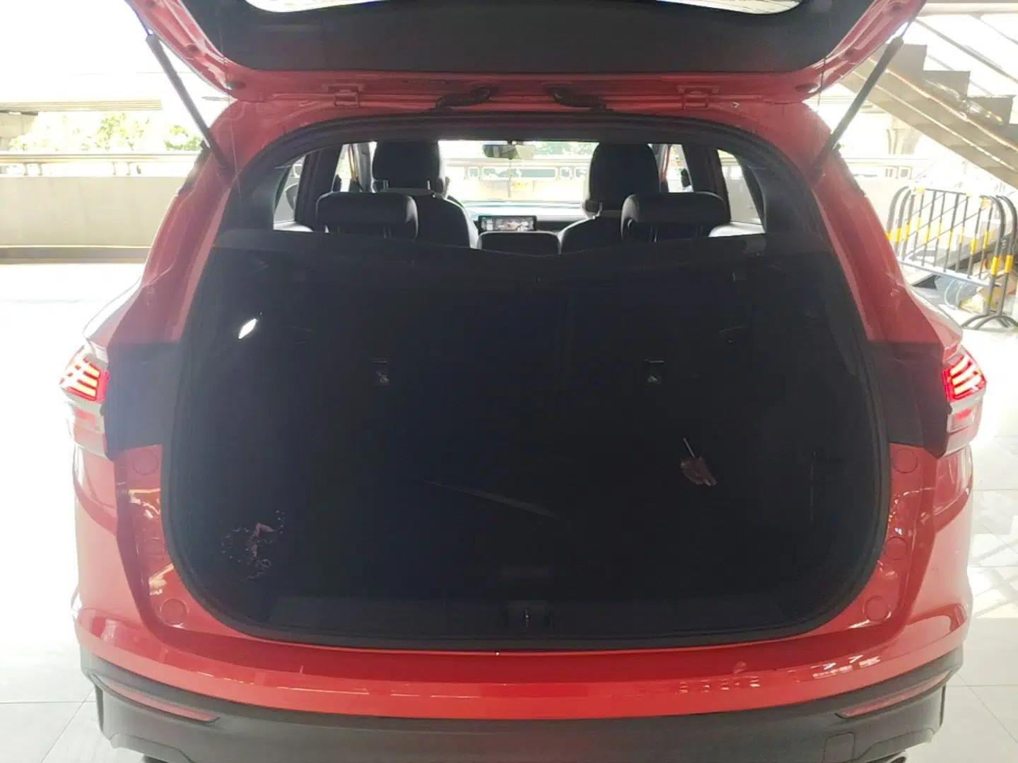 Geely Auto Coolray 2020 PRO 260T DCT Knight — миниатюра 22