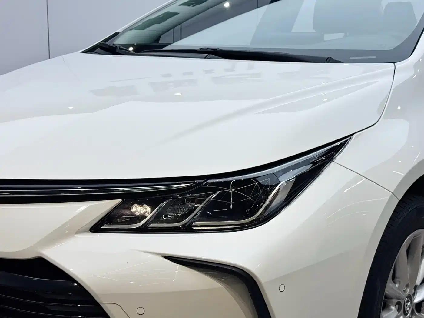 2021 Toyota Corolla 1.2T S-CVT Elite PLUS Edition — миниатюра 23
