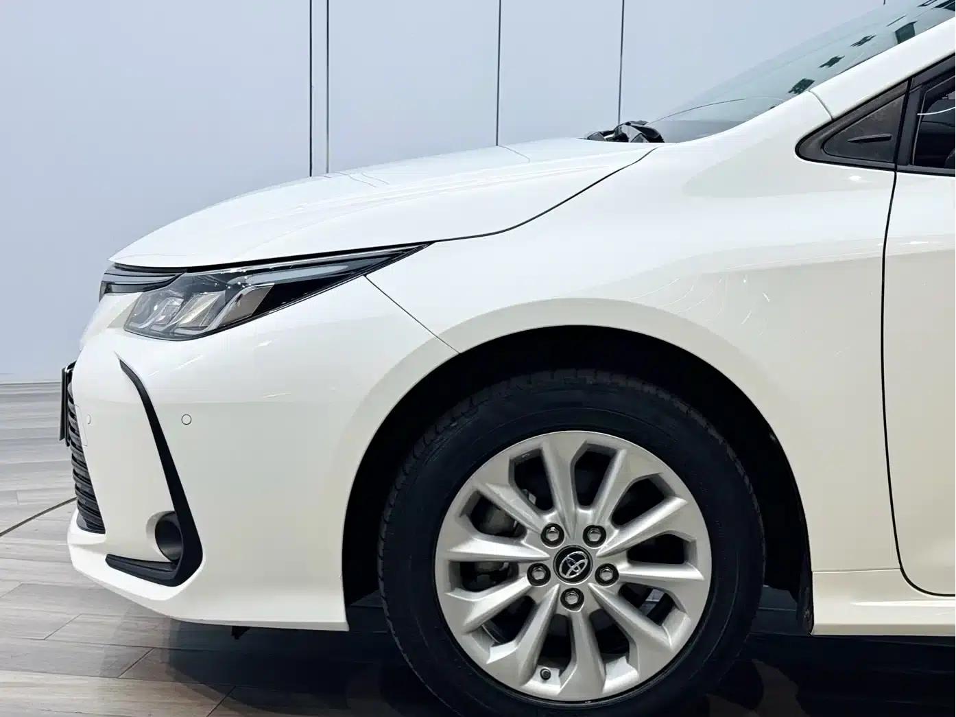2021 Toyota Corolla 1.2T S-CVT Elite PLUS Edition — миниатюра 25