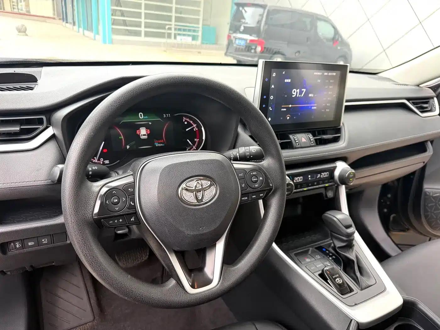 2022 Toyota RAV4 2.0L CVT 2WD Fashion Edition — миниатюра 9