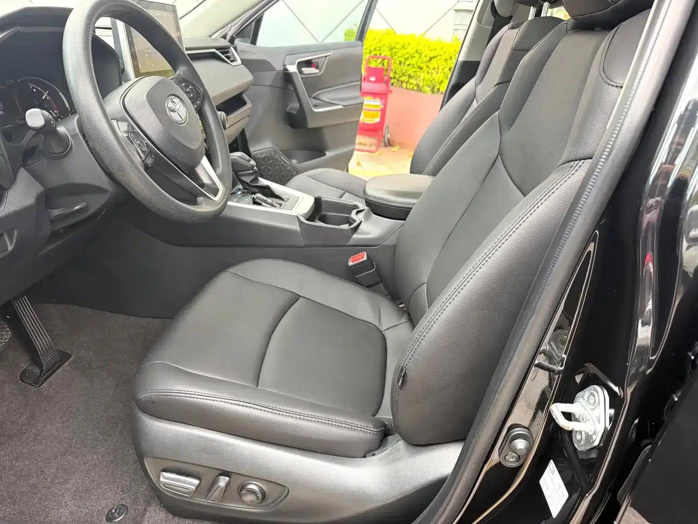 2022 Toyota RAV4 2.0L CVT 2WD Fashion Edition — миниатюра 10
