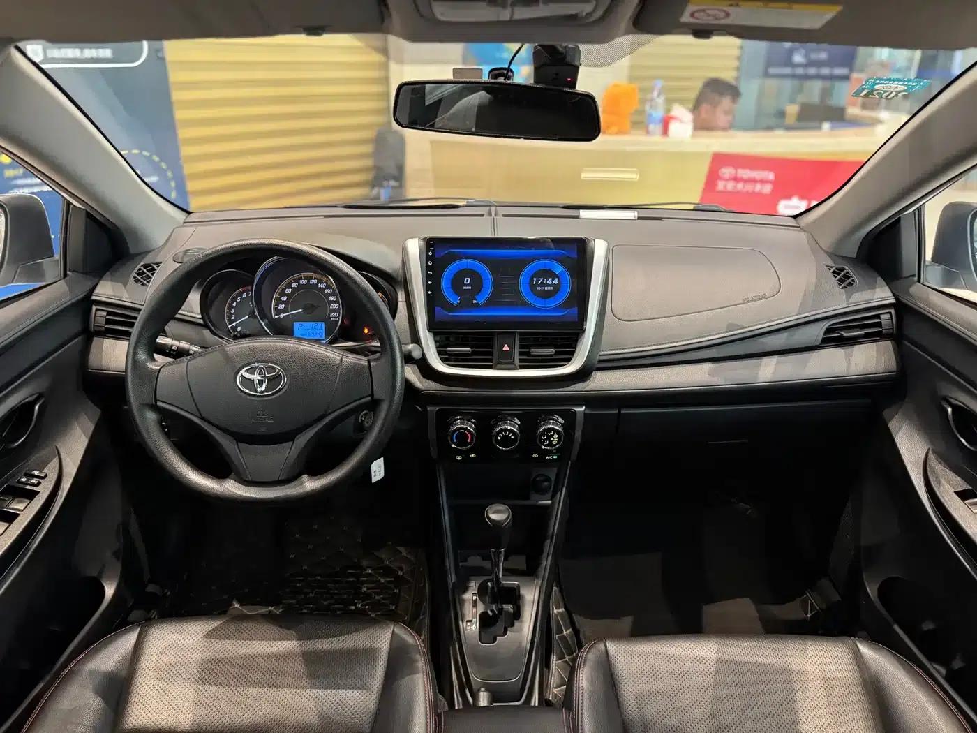 YARiS L Zhixuan 2020 1.5L CVT Leading Edition — миниатюра 13
