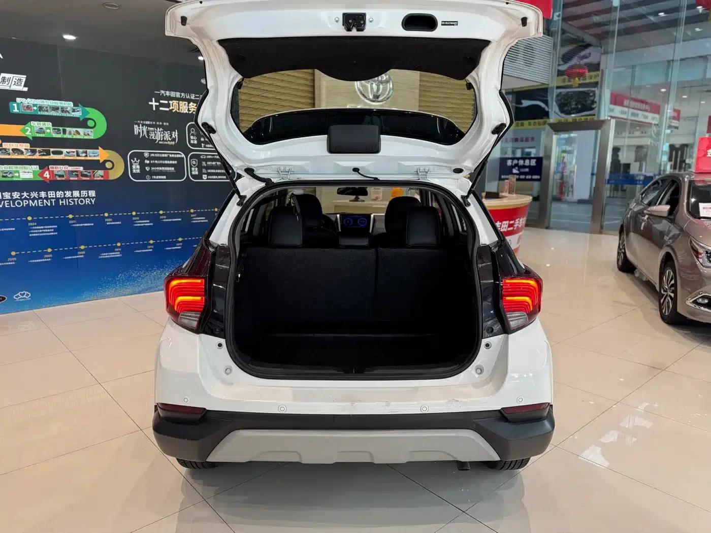 YARiS L Zhixuan 2020 1.5L CVT Leading Edition — миниатюра 16