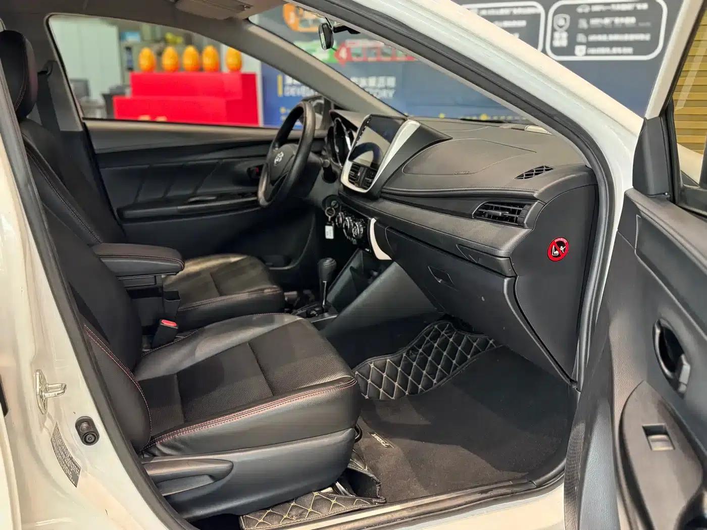 YARiS L Zhixuan 2020 1.5L CVT Leading Edition — миниатюра 18