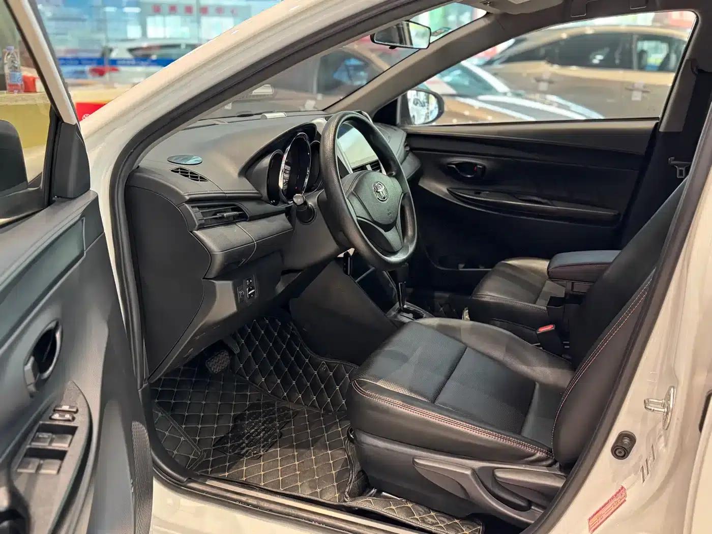 YARiS L Zhixuan 2020 1.5L CVT Leading Edition — миниатюра 9