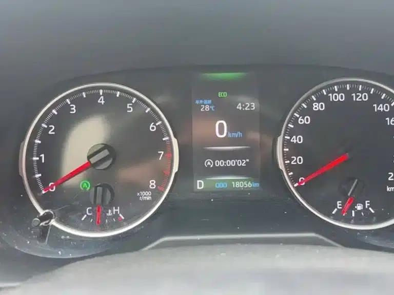 2023 Toyota Highlander 2.0L CVT 2WD Leading Edition — миниатюра 11