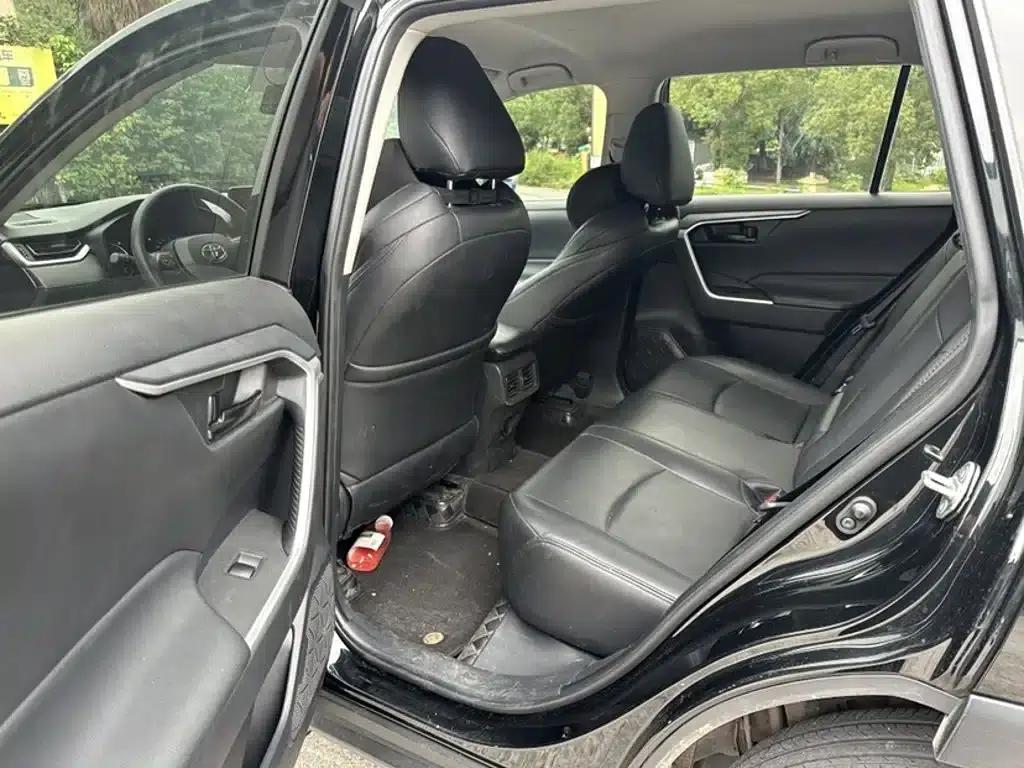 2023 Toyota Highlander 2.0L CVT 2WD Leading Edition — миниатюра 10