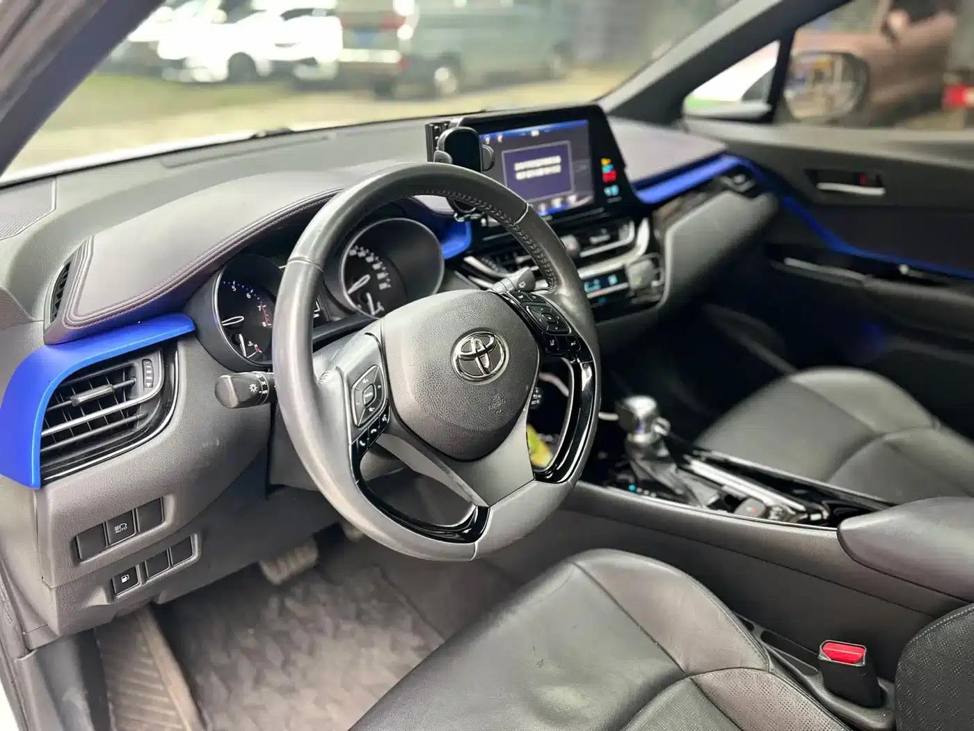 2021 Toyota C-HR 2.0L Ecstasy Edition — миниатюра 7