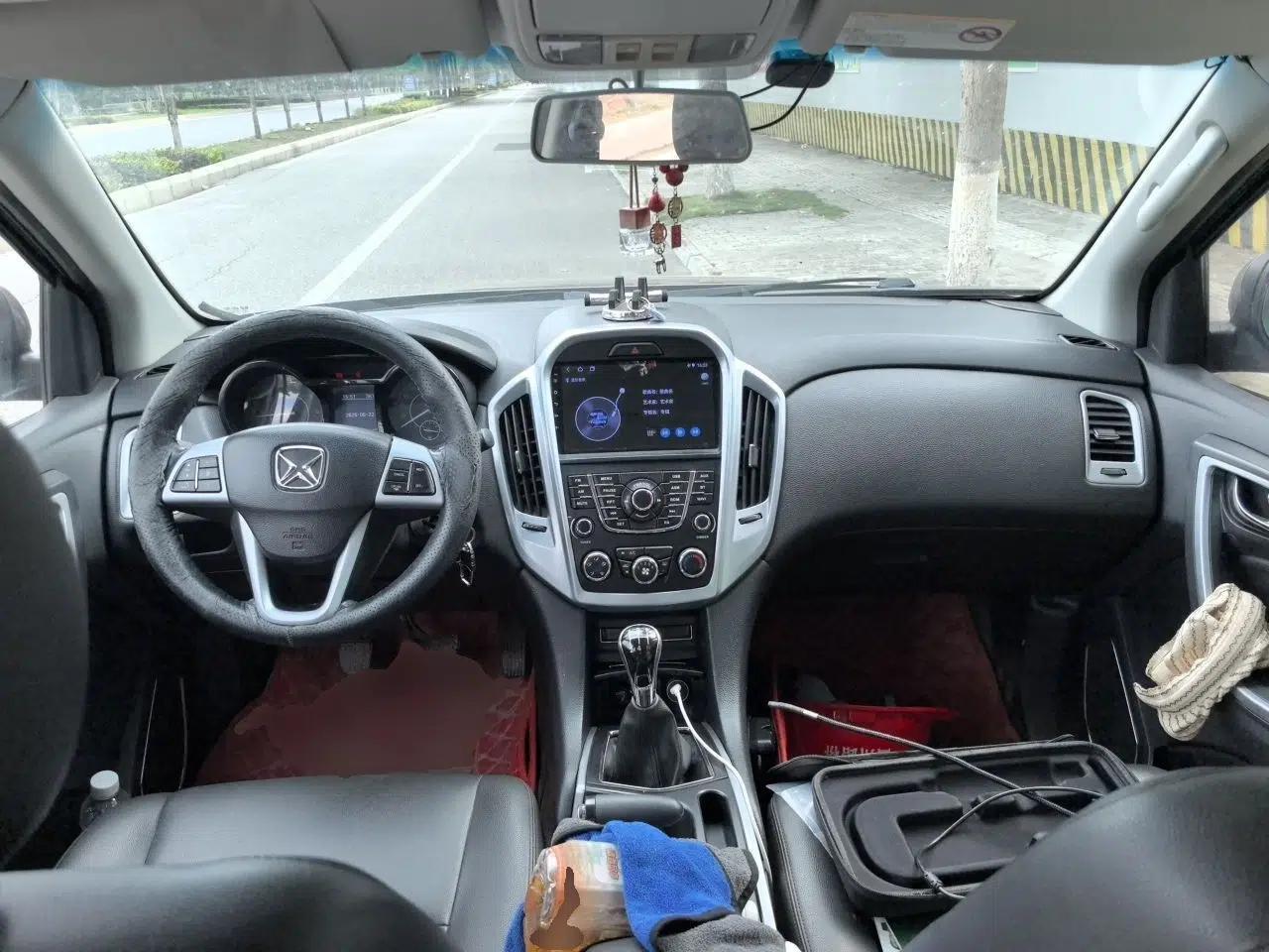 JMC Yusheng S350 2013 2.0T Manual Two-Wheel Drive Gasoline Ultra-Luxury 5-Seater — миниатюра 9
