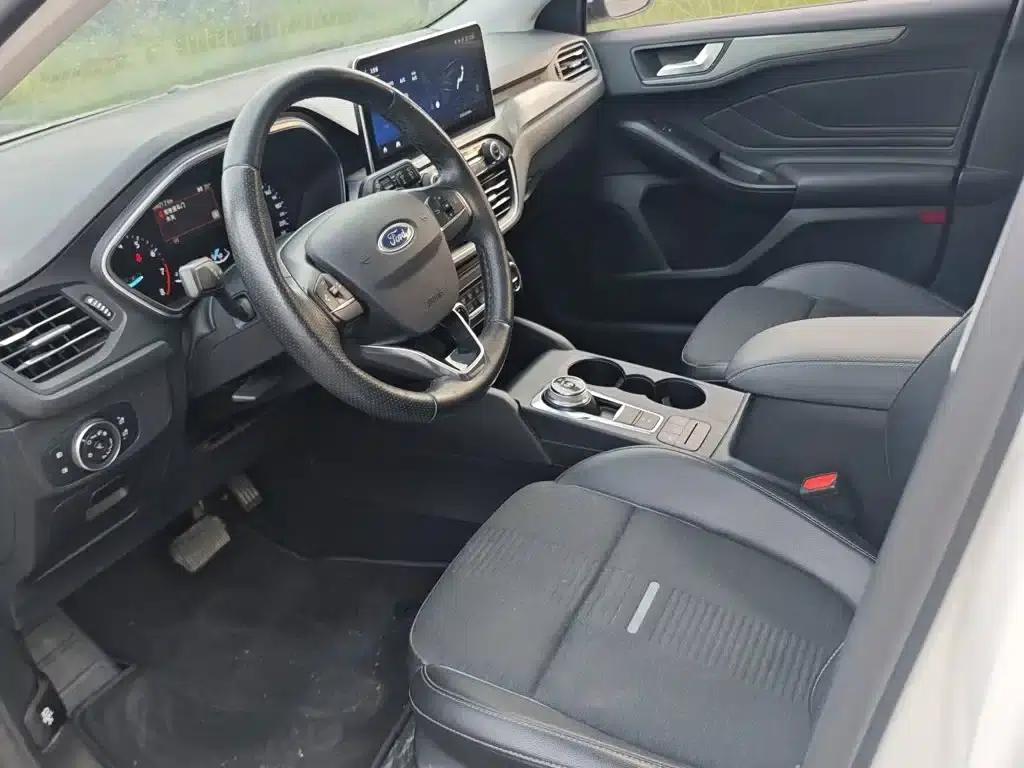 Ford Focus Active 2020 EcoBoost 180 Automatic Trend Edition — миниатюра 12