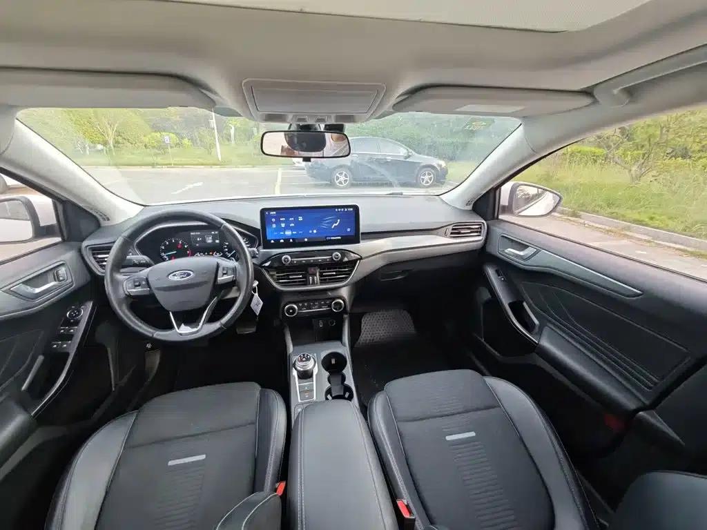 Ford Focus Active 2020 EcoBoost 180 Automatic Trend Edition — миниатюра 14