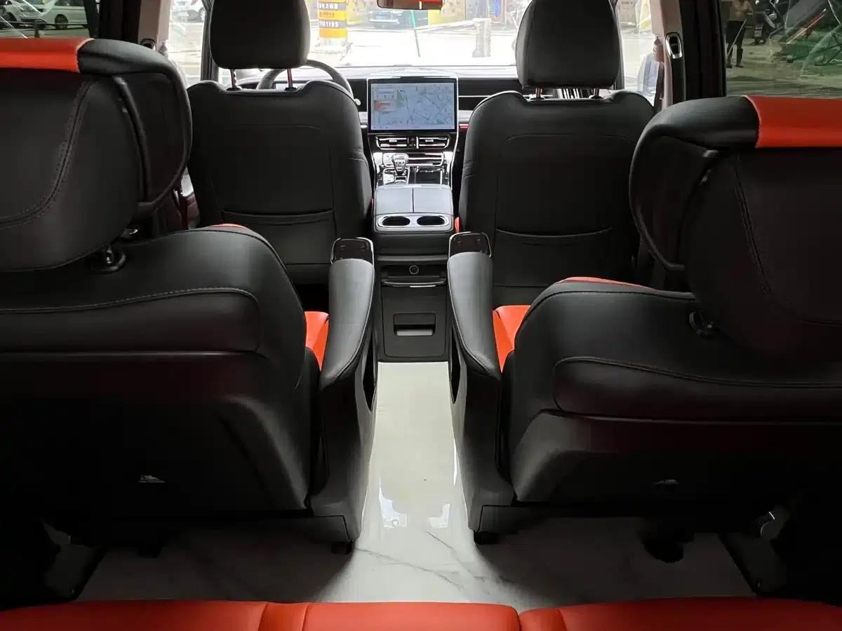 Trumpchi M8 2024 Master Series 400T Premium Edition — миниатюра 25