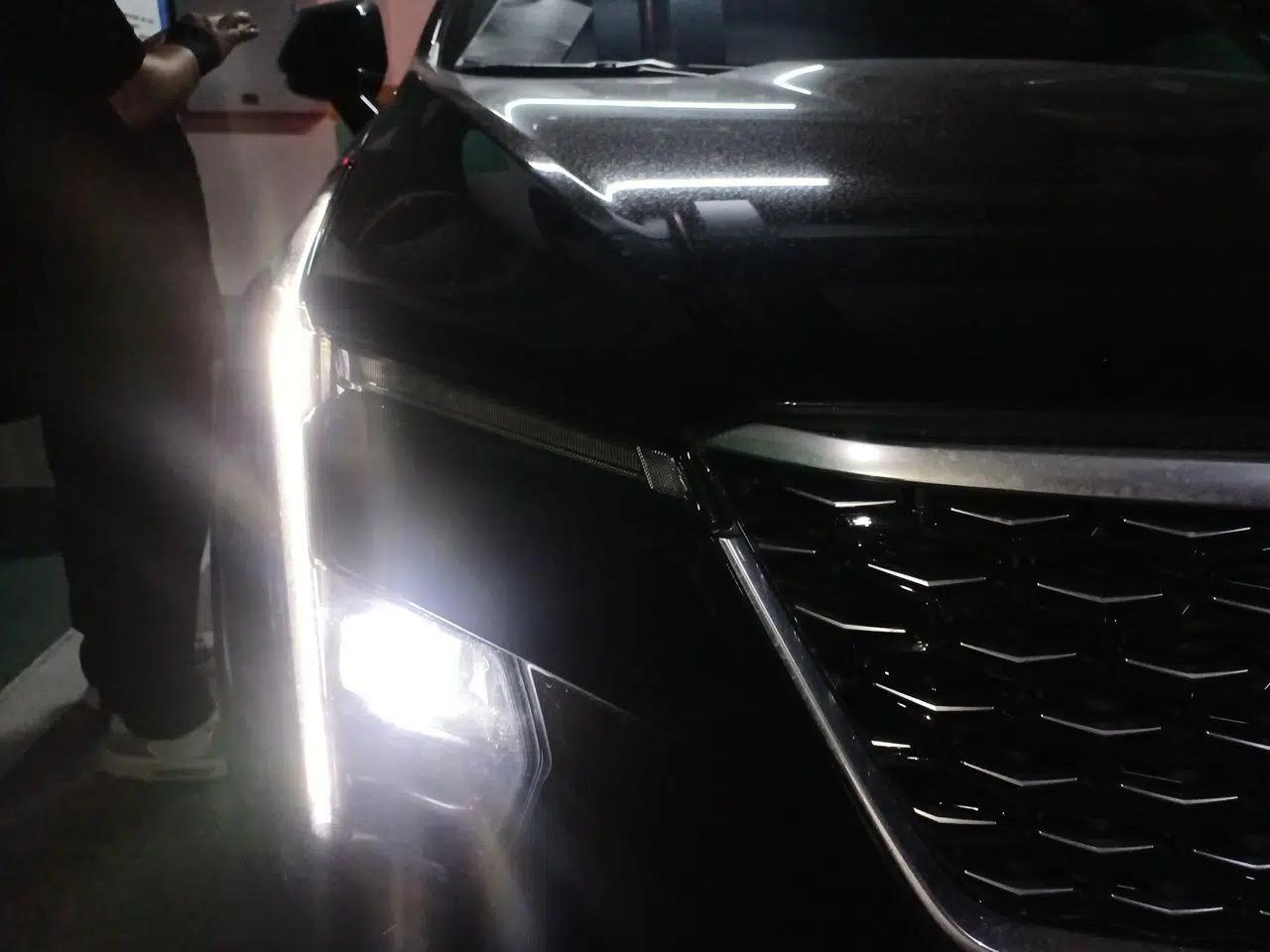 Cadillac XT4 2024 28T Two-Wheel-Drive Luxury Version — миниатюра 7