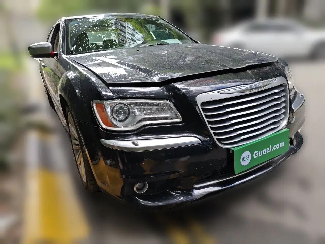 Chrysler 300C 2014 3.0L Excellence Edition — миниатюра 3