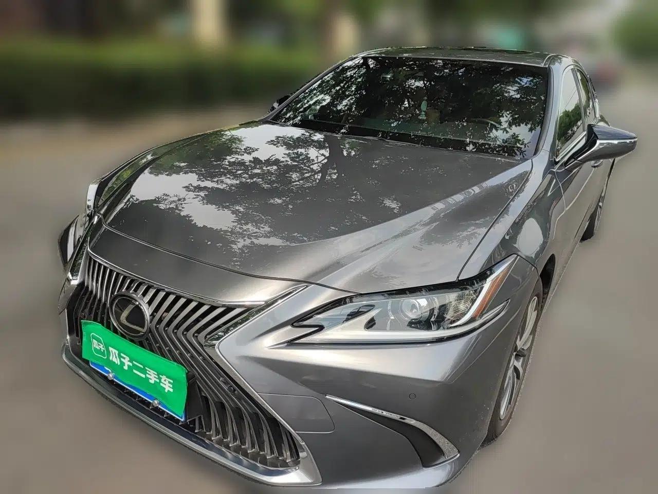 Lexus ES 2020 200 Excellence Edition — миниатюра 1
