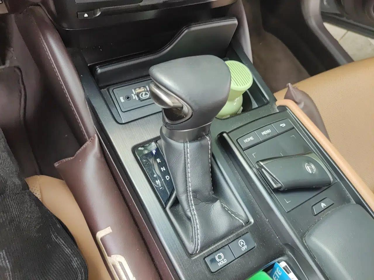 Lexus ES 2020 200 Excellence Edition — миниатюра 14