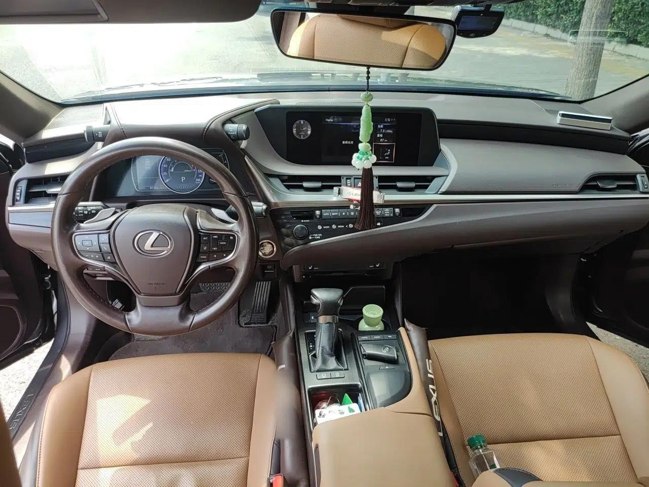 Lexus ES 2020 200 Excellence Edition — миниатюра 9