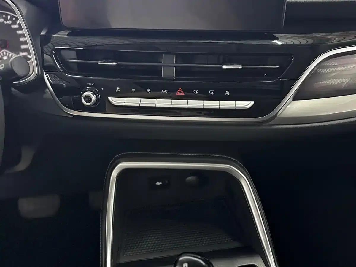 Haval H6 2023 National Trend Edition 1.5T Automatic Urban Edition — миниатюра 11