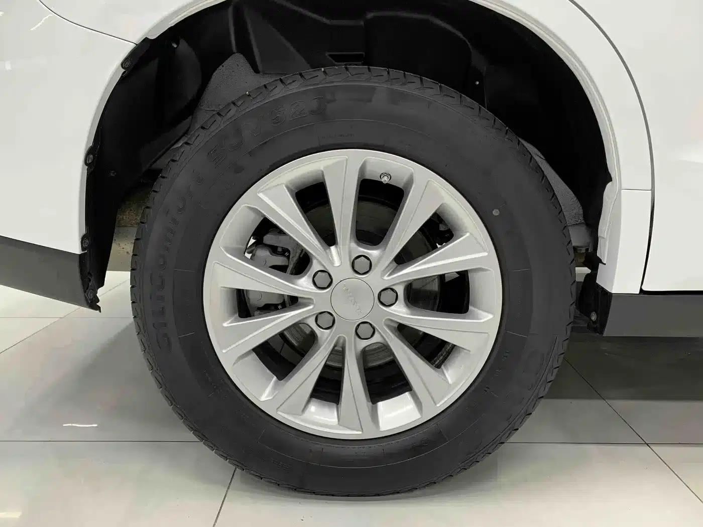 Haval M6 2023 PLUS 1.5T DCT Luxury Intelligent Connectivity Edition — миниатюра 12