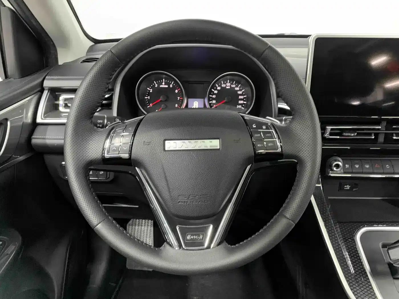 Haval M6 2023 PLUS 1.5T DCT Luxury Intelligent Connectivity Edition — миниатюра 13