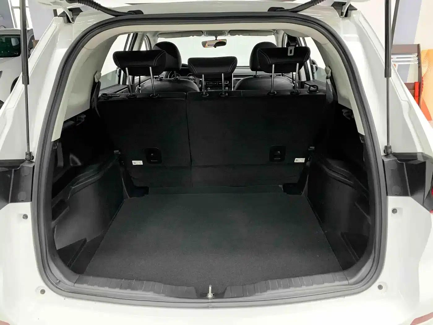 Haval M6 2023 PLUS 1.5T DCT Luxury Intelligent Connectivity Edition — миниатюра 10