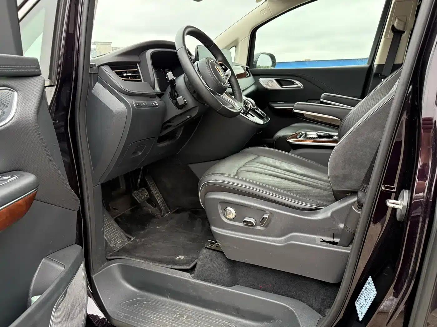 Hongqi HQ9 2024 2.0T Luxury Edition — миниатюра 7