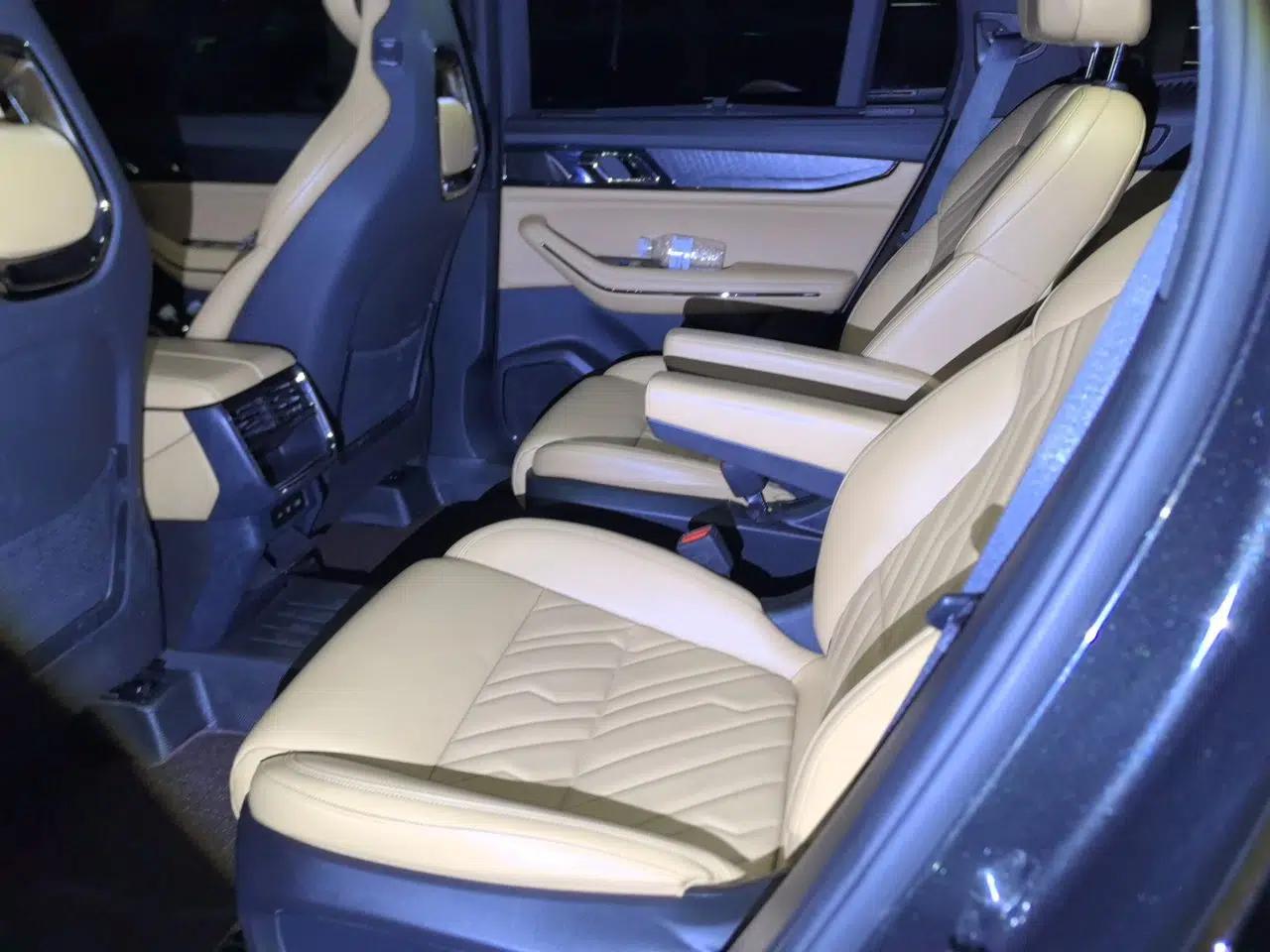 Lynk & Co 09 2021 2.0T Halo Six-Seater — миниатюра 17