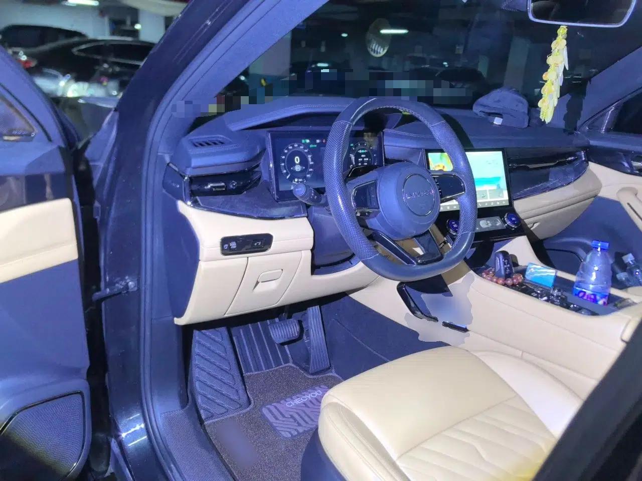 Lynk & Co 09 2021 2.0T Halo Six-Seater — миниатюра 10