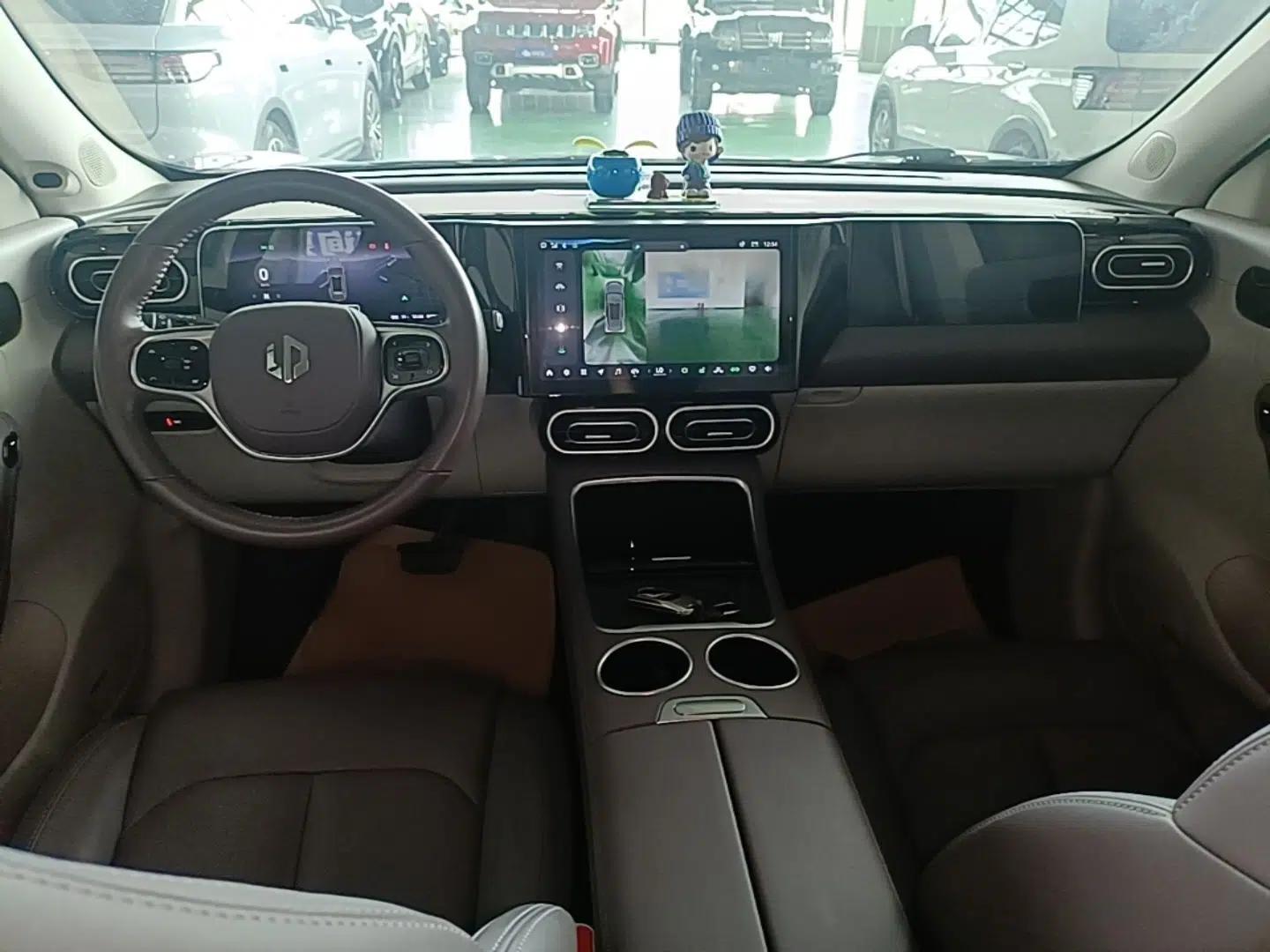 Leapmotor C11 2023 Range-Extended 180 Comfort Edition — миниатюра 12