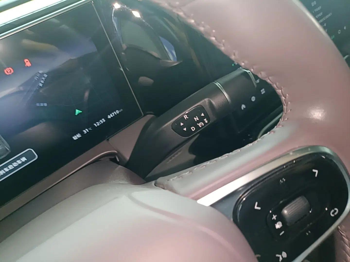 Leapmotor C11 2023 Range-Extended 180 Comfort Edition — миниатюра 16