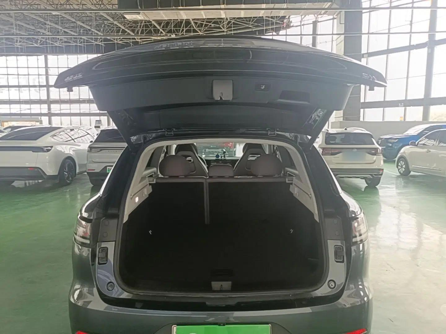 Leapmotor C11 2023 Range-Extended 180 Comfort Edition — миниатюра 22