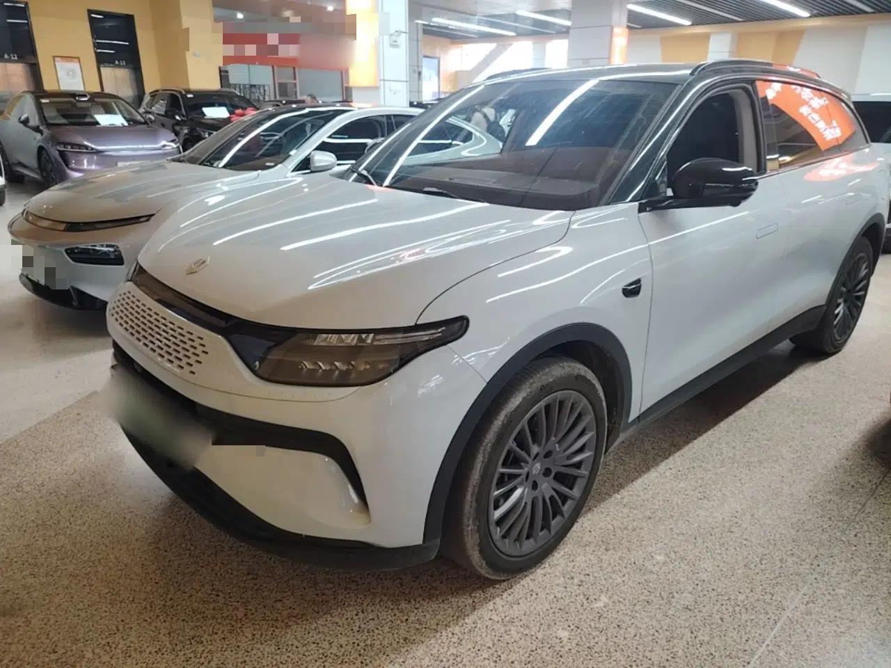 Leapmotor C11 2023 Range-Extended 300 Comfort Edition — миниатюра 1
