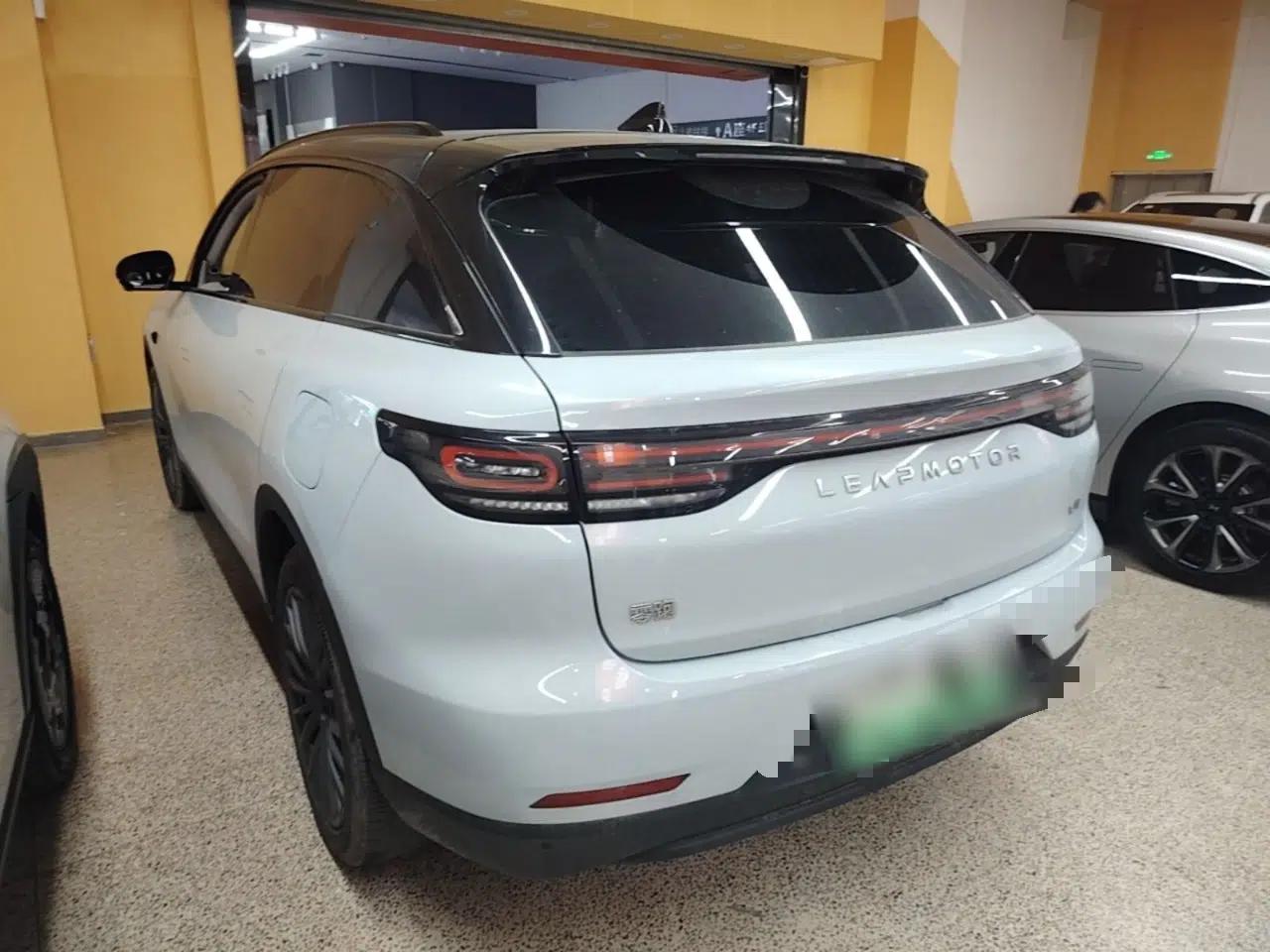 Leapmotor C11 2023 Range-Extended 300 Comfort Edition — миниатюра 4