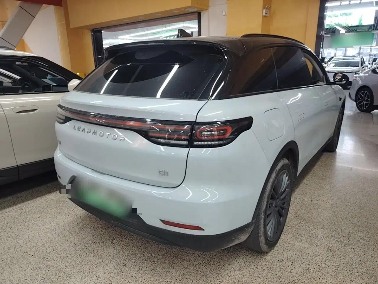 Leapmotor C11 2023 Range-Extended 300 Comfort Edition — миниатюра 6