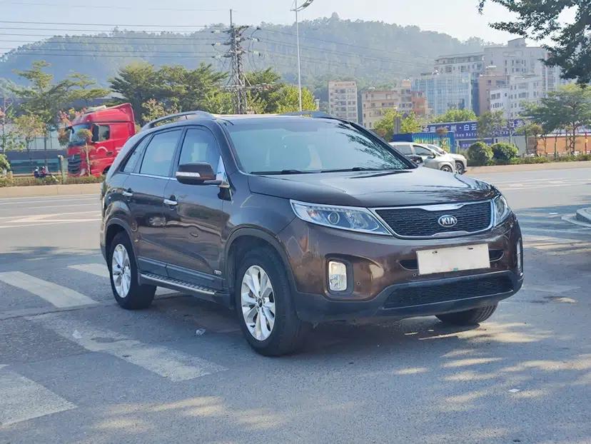 Kia Sorento 2013 2.4L 7-Seater Gasoline Comfort Version China IV Standard — миниатюра 8