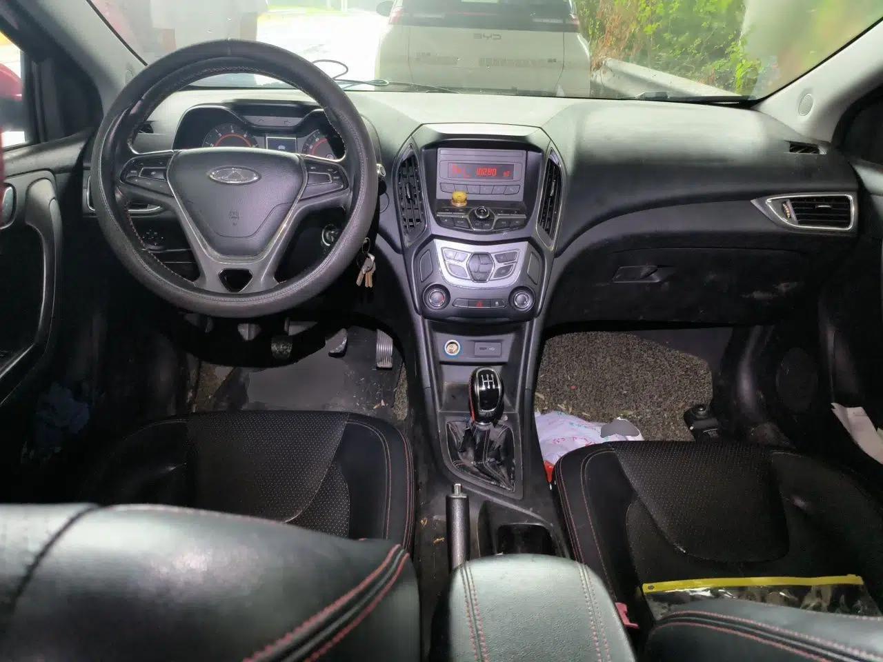 Chery Arrizo 5 2016 1.5L Manual Lingchao Edition — миниатюра 9