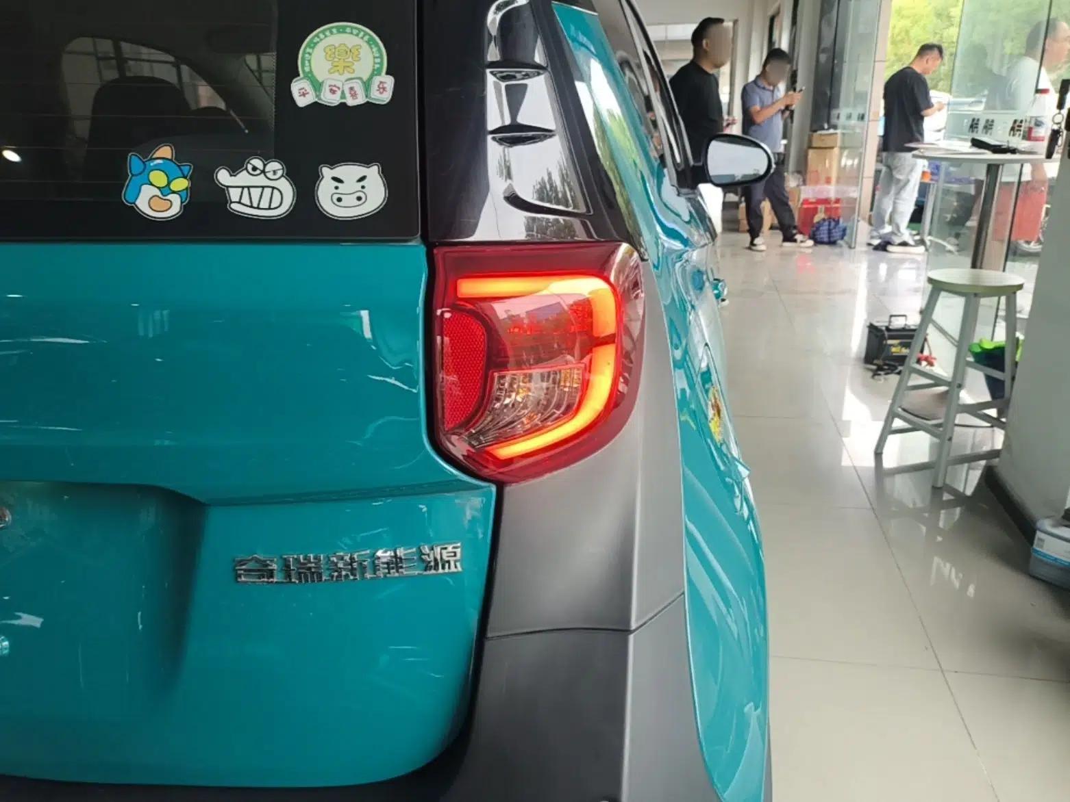 Chery QQ Little Ant 2022 Revised Version Sweet Pink Edition Half-Sugar Version Lithium Iron Phosphate 30.7 kWh 30 kW 301 km — миниатюра 14