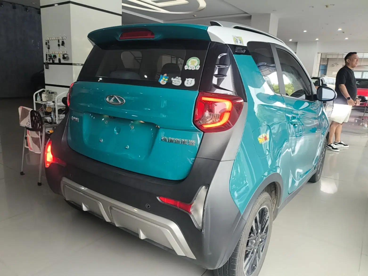 Chery QQ Little Ant 2022 Revised Version Sweet Pink Edition Half-Sugar Version Lithium Iron Phosphate 30.7 kWh 30 kW 301 km — миниатюра 6