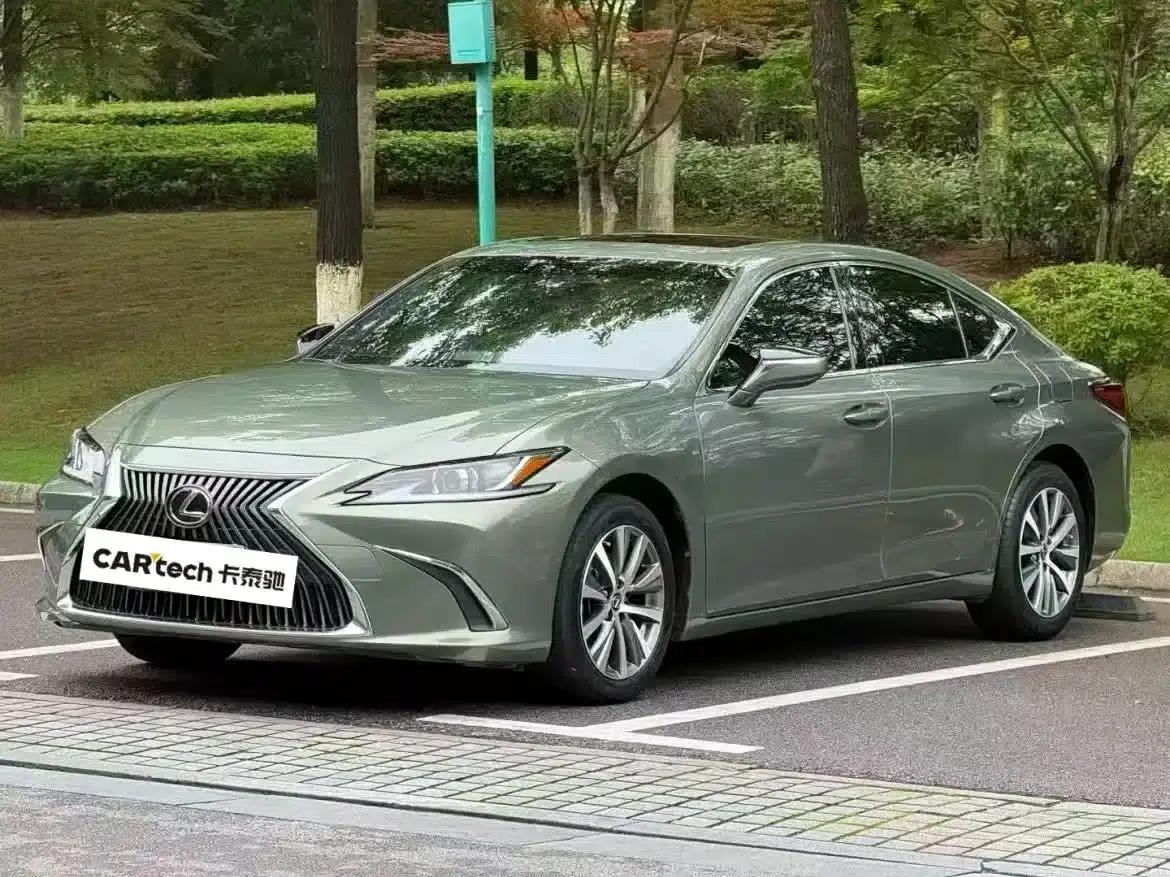 Lexus ES 2020 200 Excellence Edition — миниатюра 1