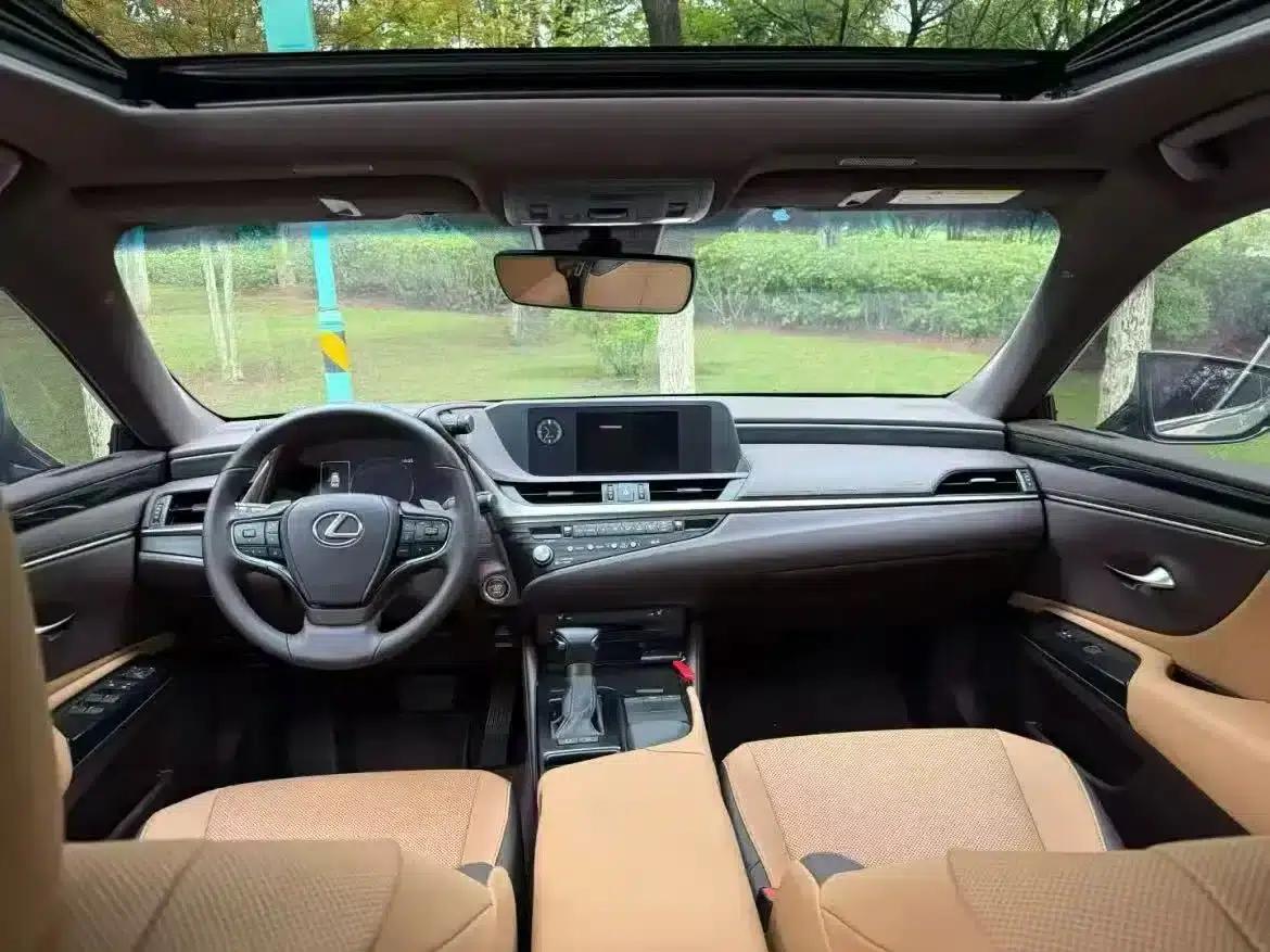 Lexus ES 2020 200 Excellence Edition — миниатюра 6