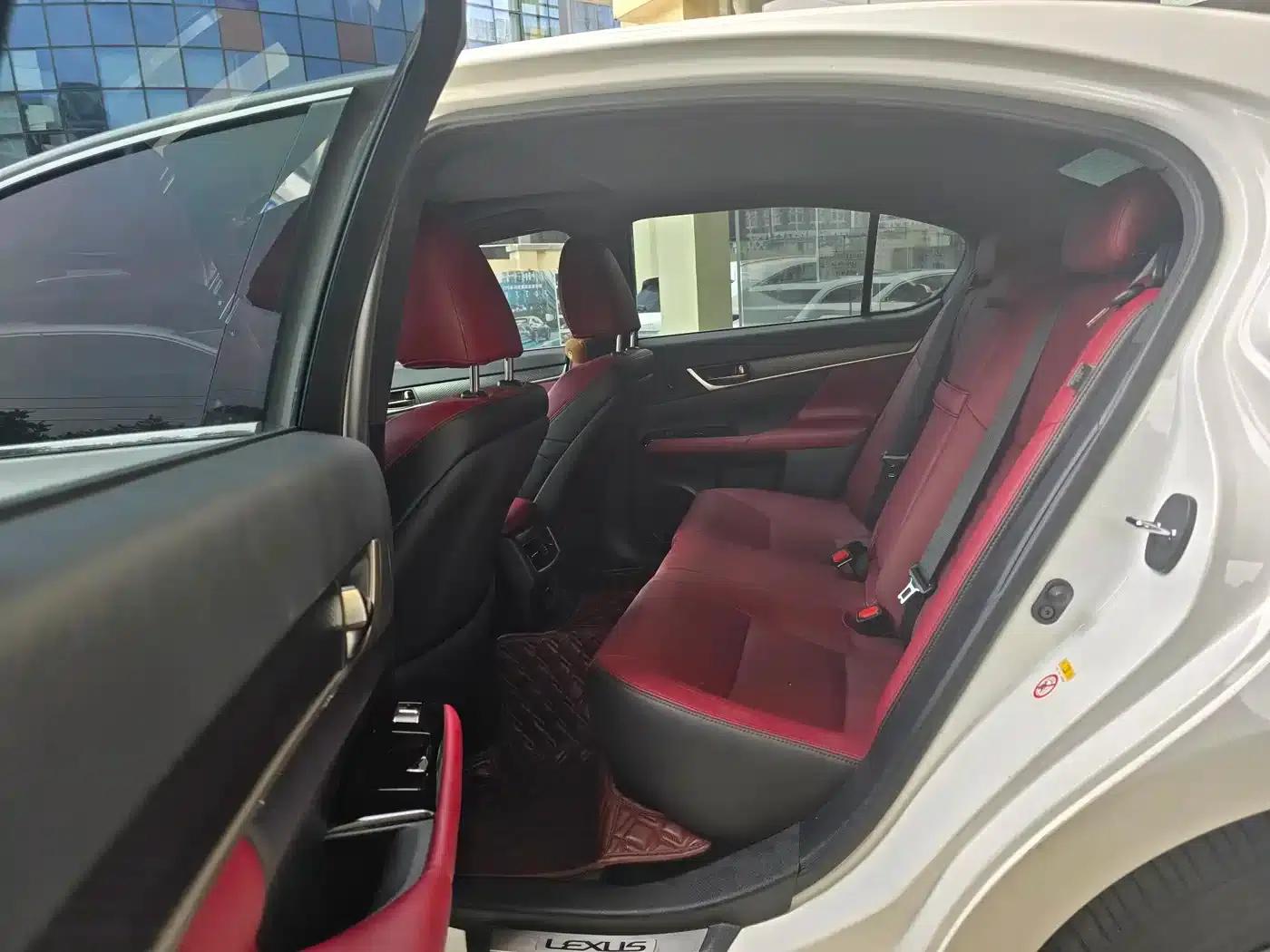 2017 Lexus GS 300 F SPORT — миниатюра 5