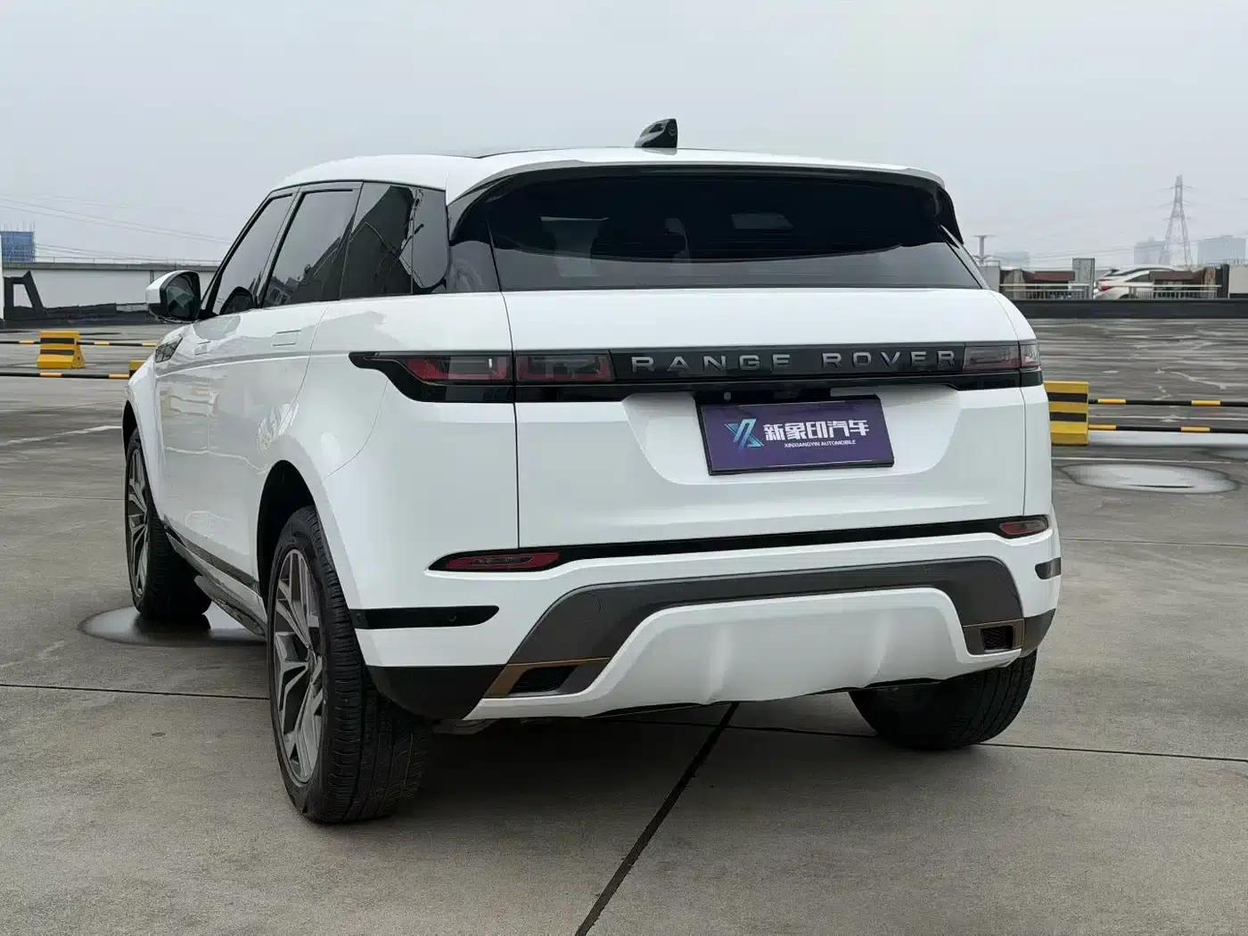 Range Rover Evoque 2020 249PS R-DYNAMIC SE Sport Tech Edition — миниатюра 9