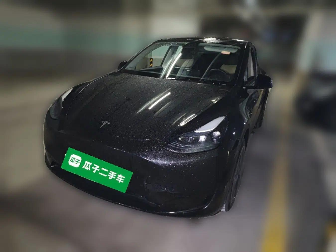 Tesla Model Y 2023 Rear-Wheel-Drive Version — миниатюра 1